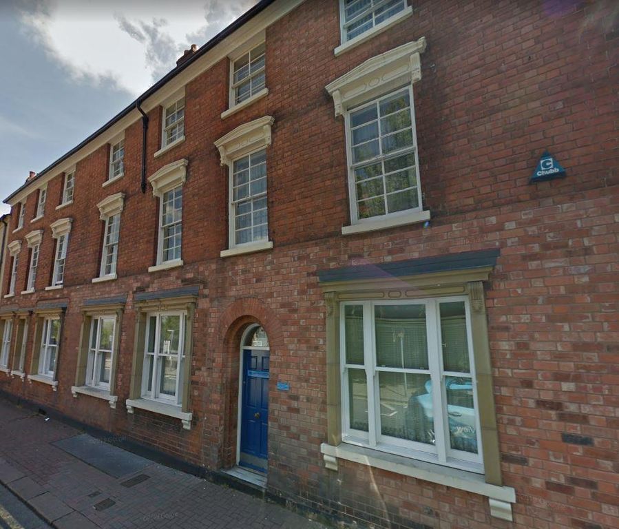 Property photo 1 of 2