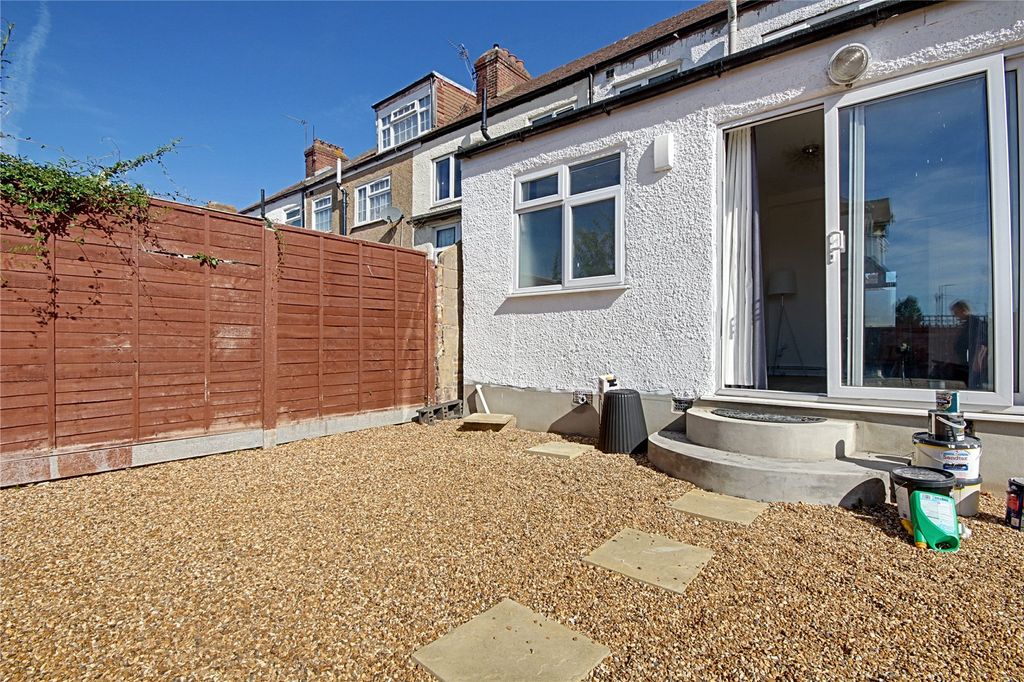 Property photo 1 of 11 Picture No. 10