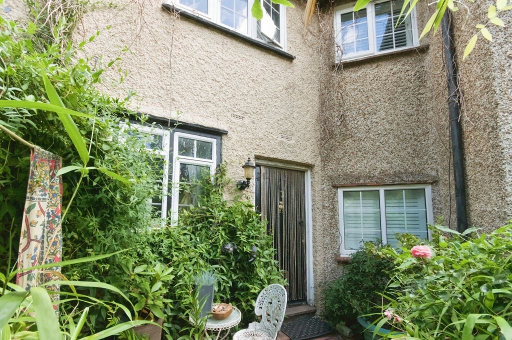 Property photo 1 of 17