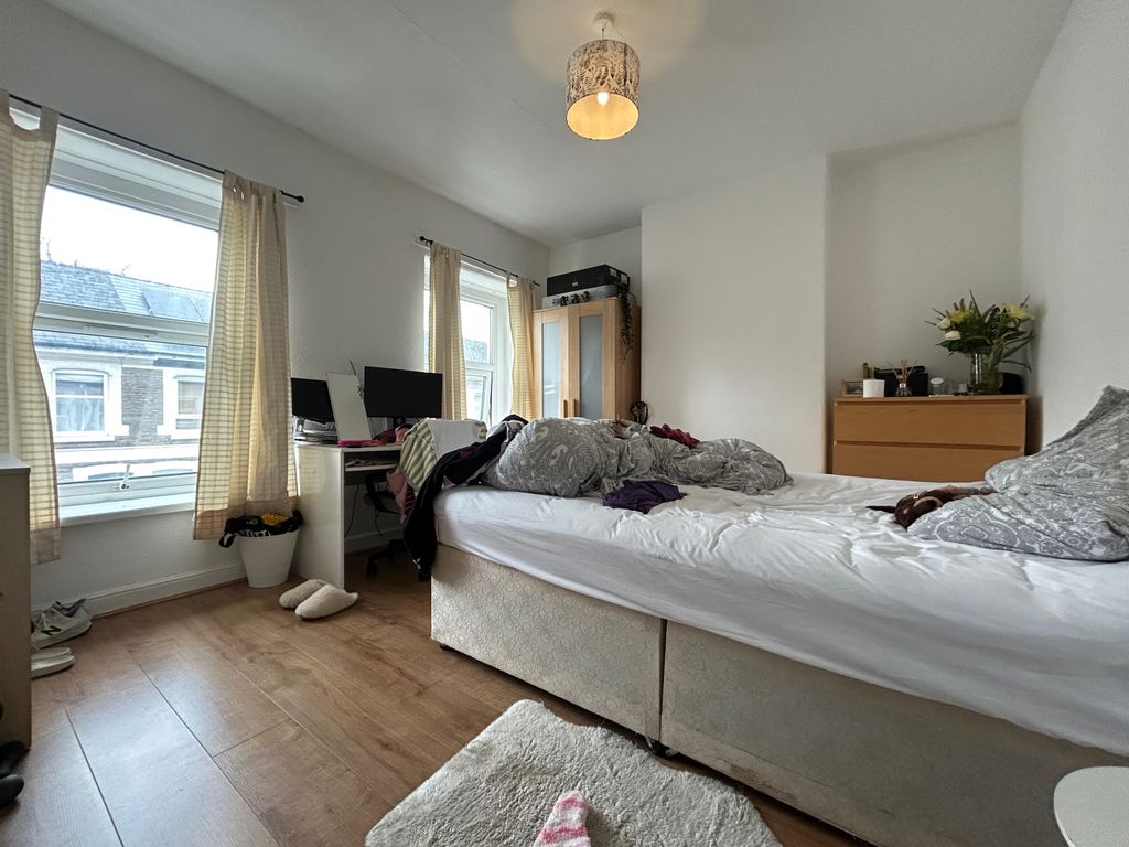 Property photo 2 of 7 Treharris Fff