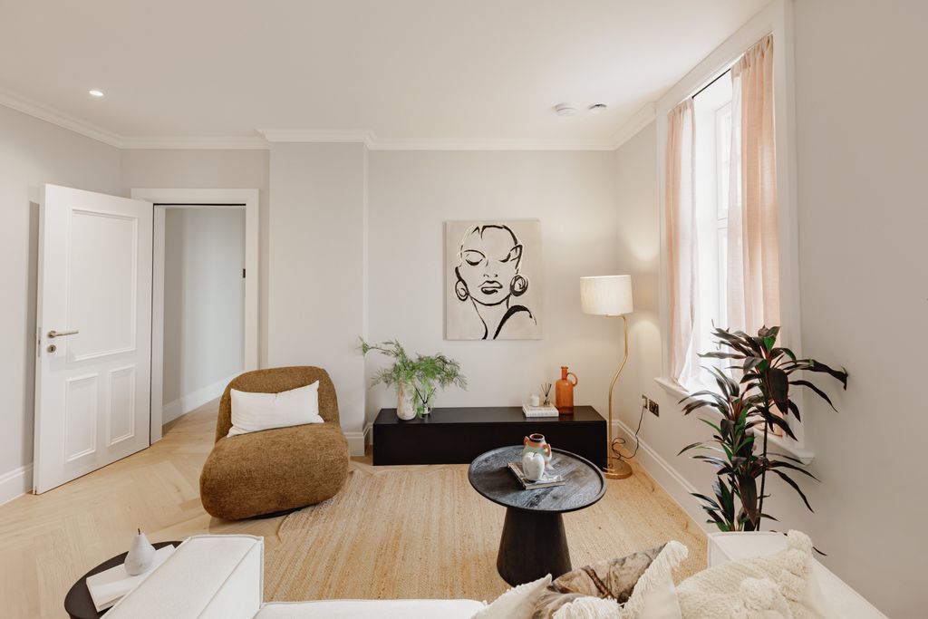 Property photo 3 of 10 Show Home Photo