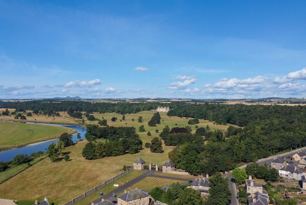 Property photo 3 of 7 68_Bowmont_St_Aerial-2.Jpg