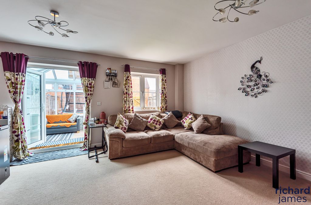 Property photo 3 of 18 3