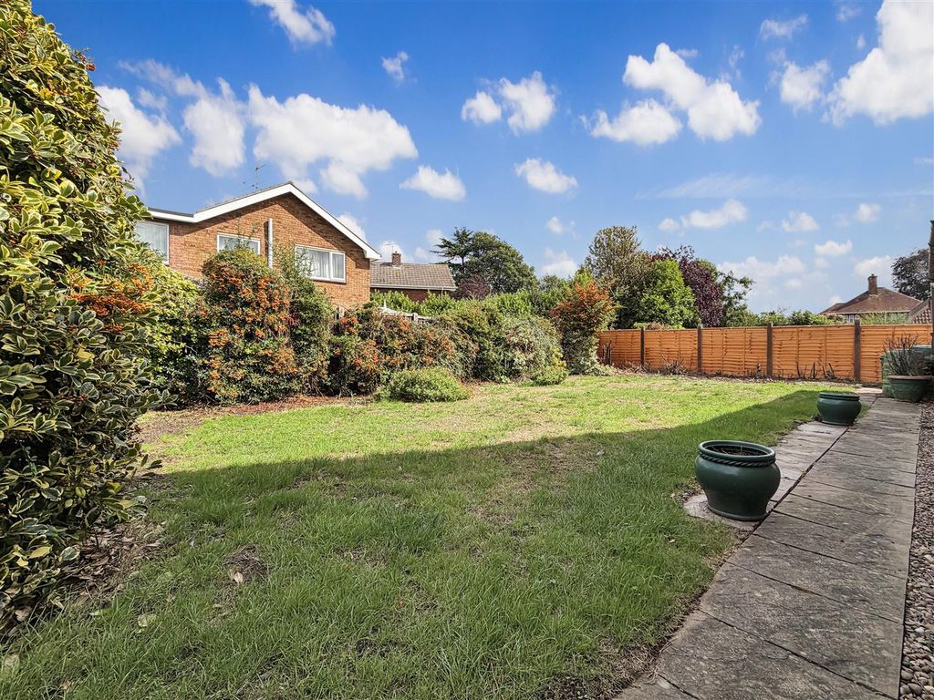 Property photo 3 of 21 Rear Garden 191