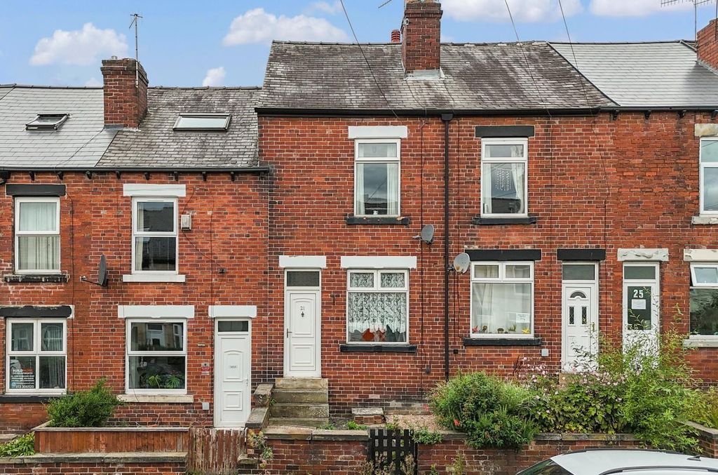 Property photo 1 of 20 Front