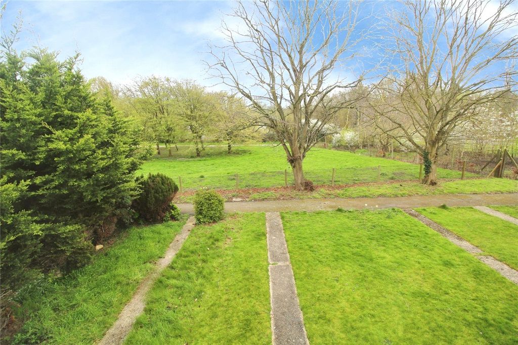 Property photo 2 of 14 View