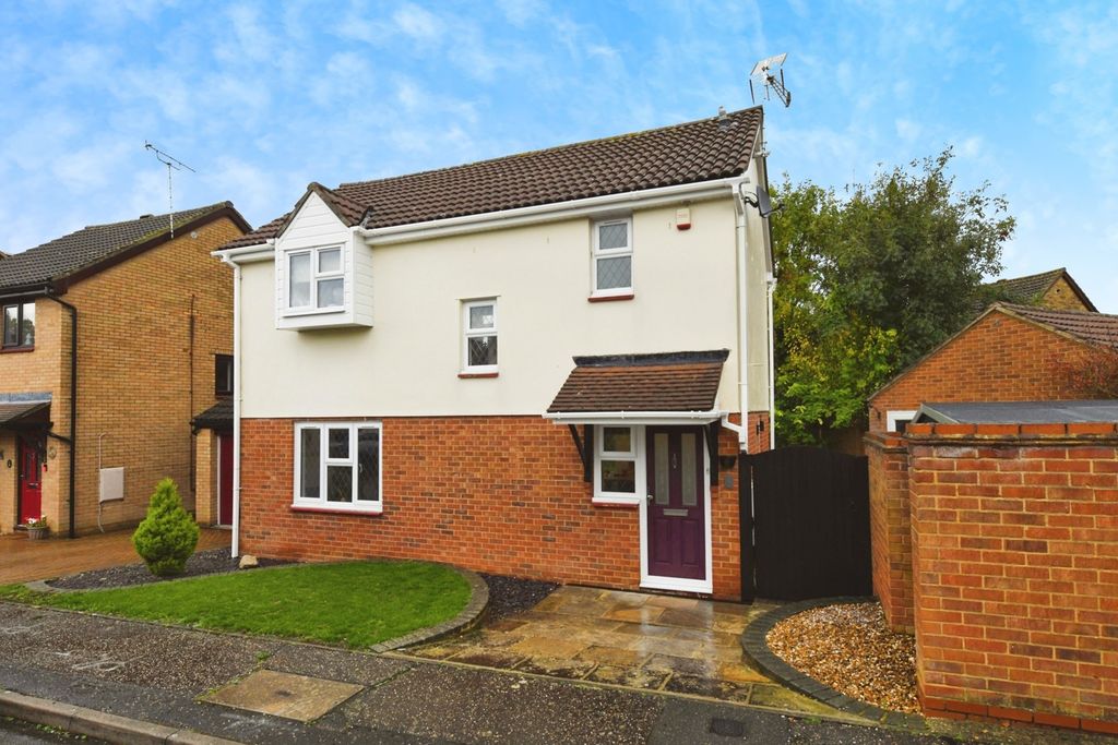 Property photo 2 of 16 Front