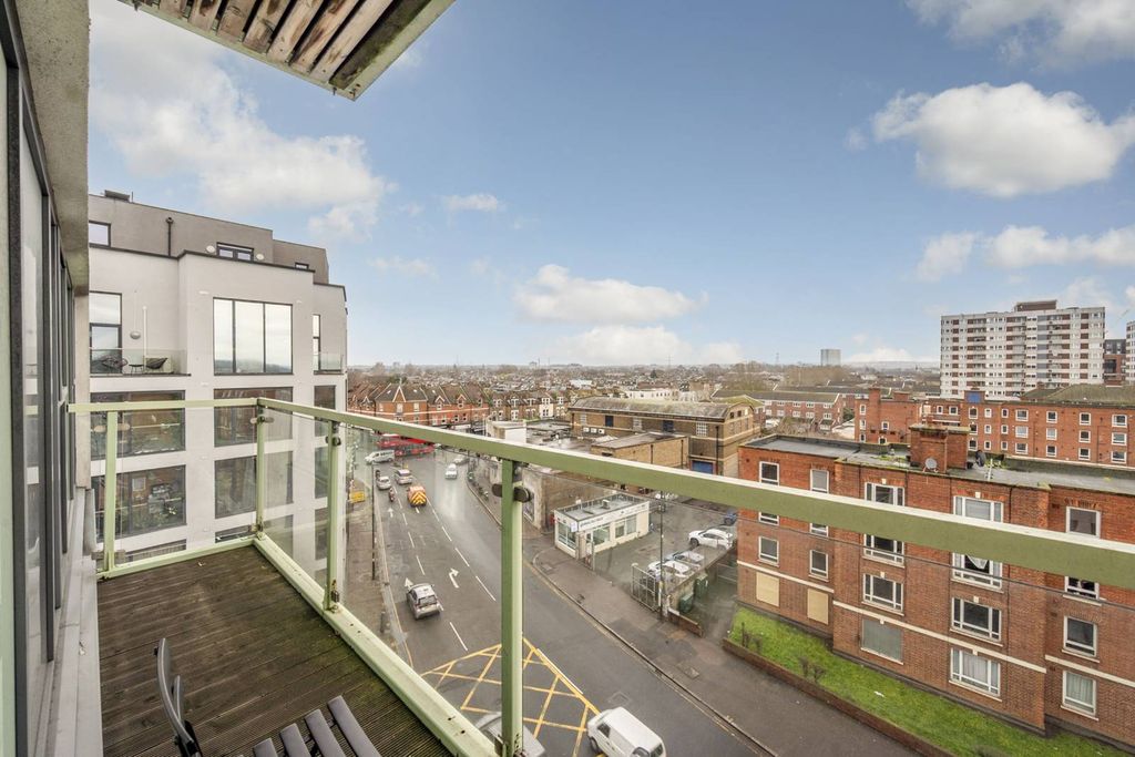 Property photo 3 of 7