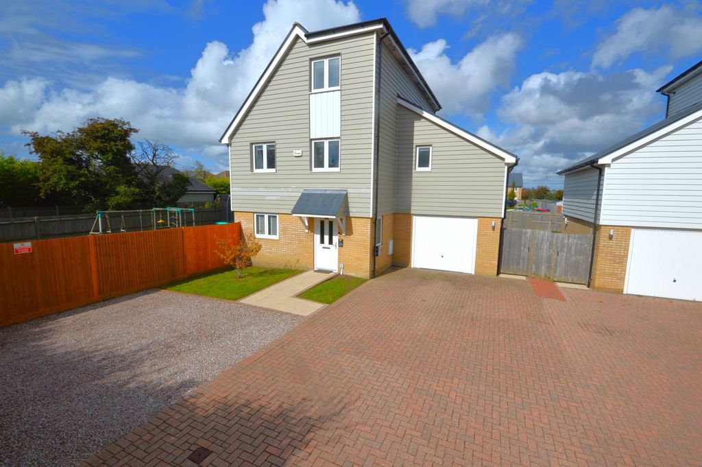 Property photo 1 of 25