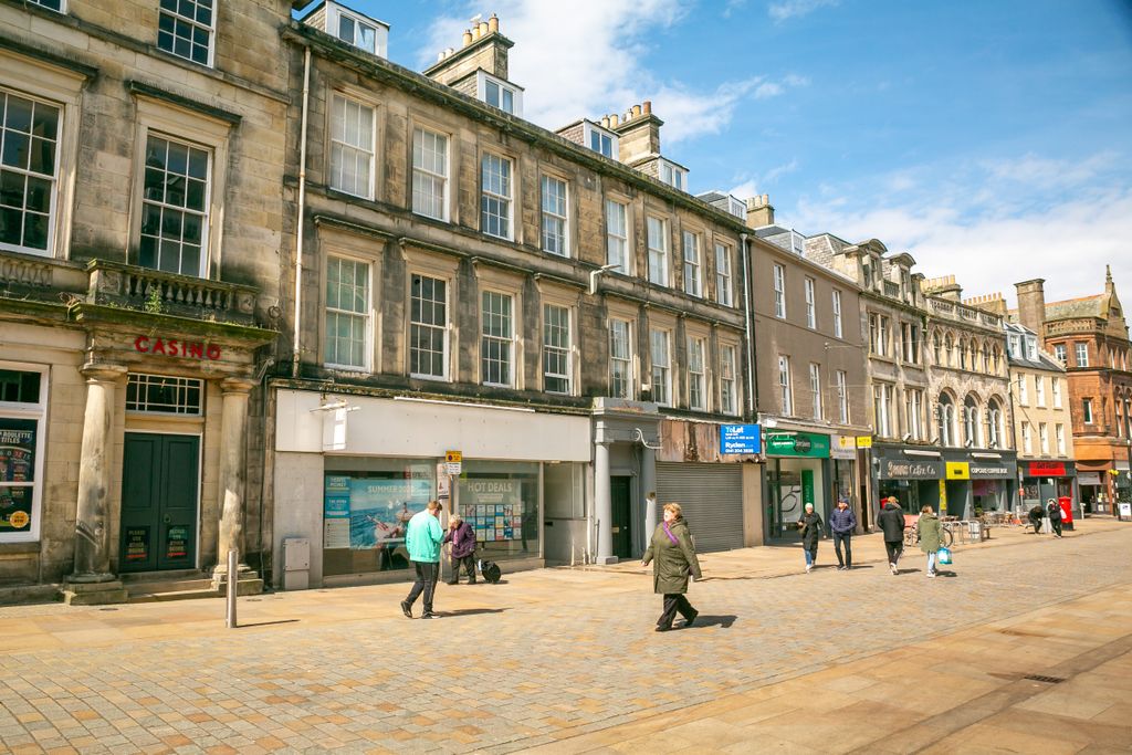 Property photo 1 of 3 Shop Frontage