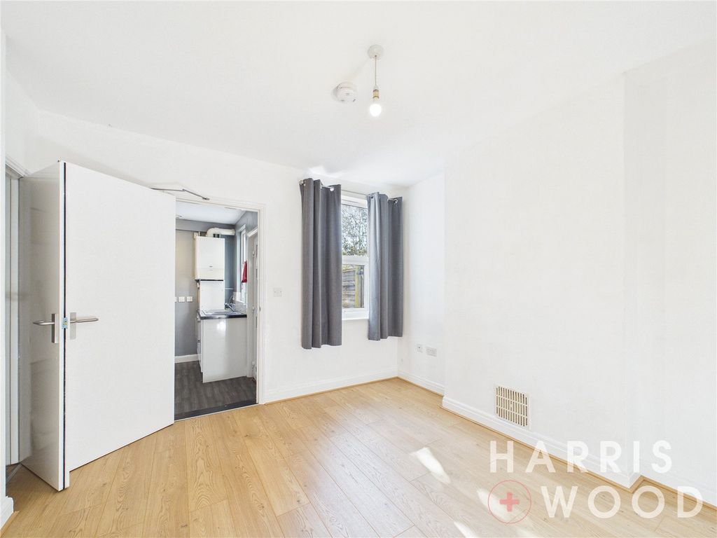 Property photo 2 of 16 Picture No. 09