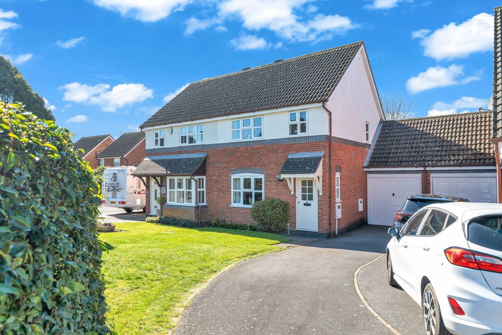 Property photo 1 of 16