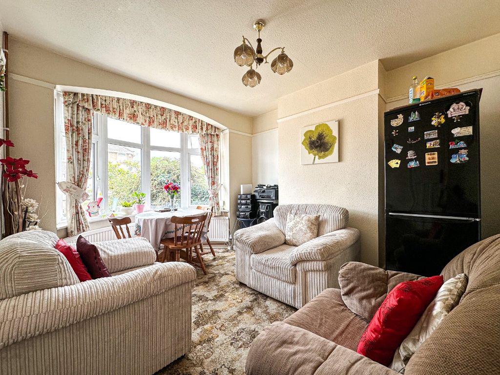 Property photo 3 of 19 5360574