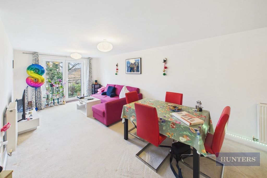 Property photo 2 of 13 Cam05152G0-Pr0397-Still033.Jpg