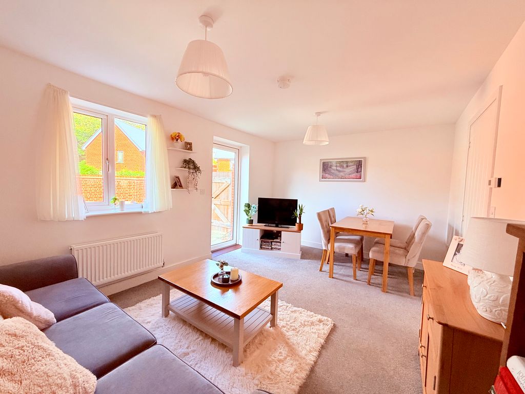 Property photo 2 of 19