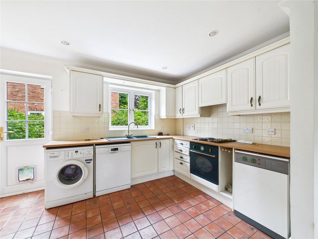 Property photo 2 of 22 Picture No. 06
