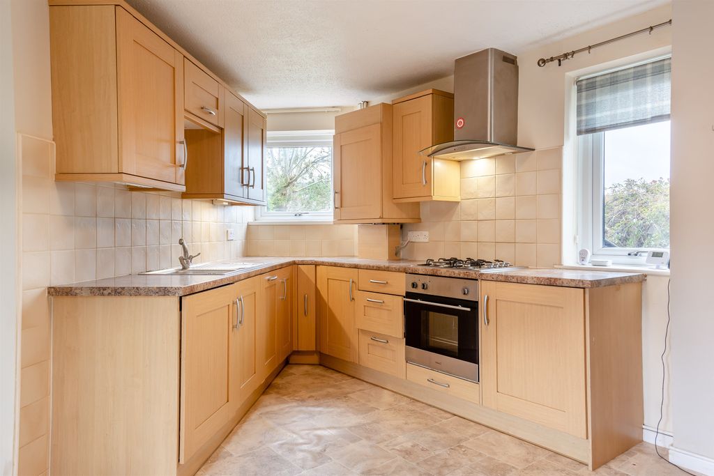 Property photo 2 of 22