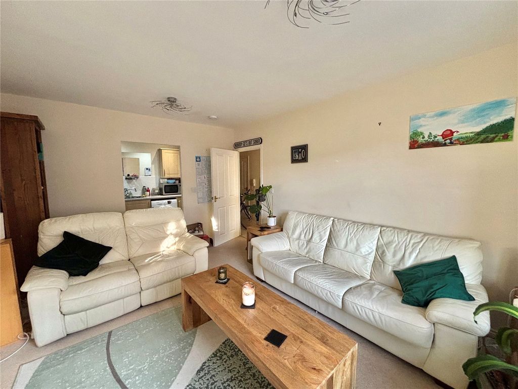 Property photo 2 of 11 Picture No. 13