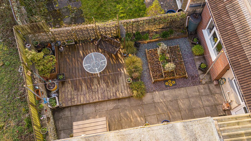 Property photo 3 of 36