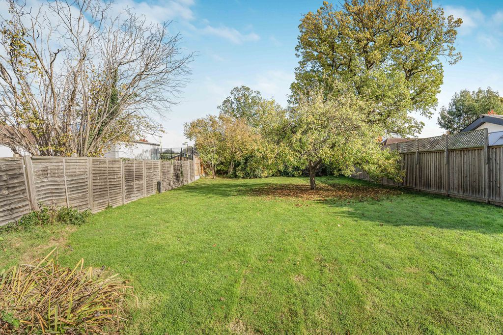 Property photo 2 of 18