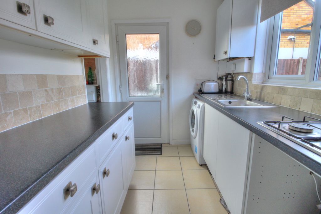 Property photo 3 of 13 Kitchen