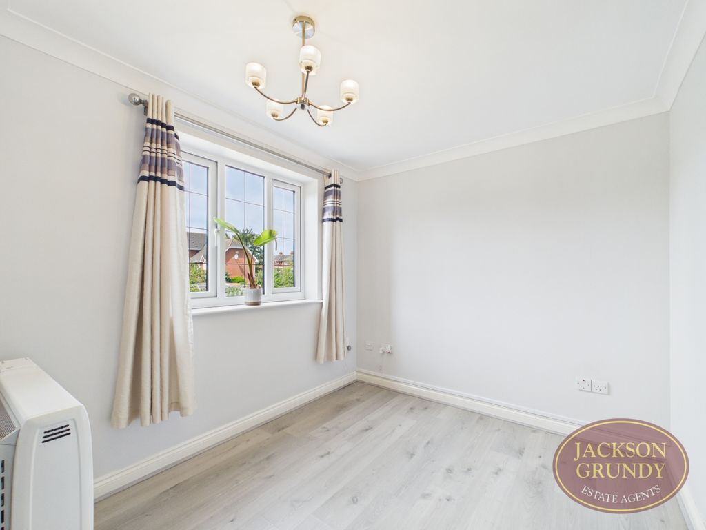 Property photo 2 of 9 Beech Avenue