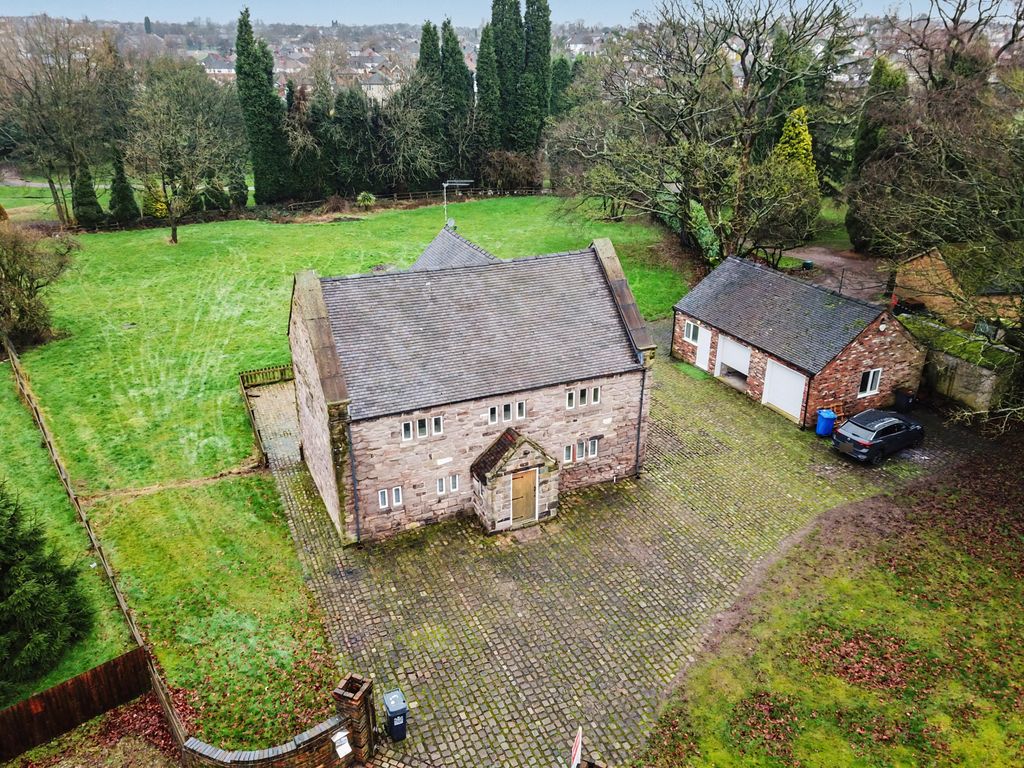 Property photo 1 of 18