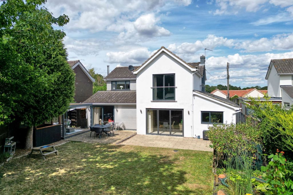 Property photo 3 of 46
