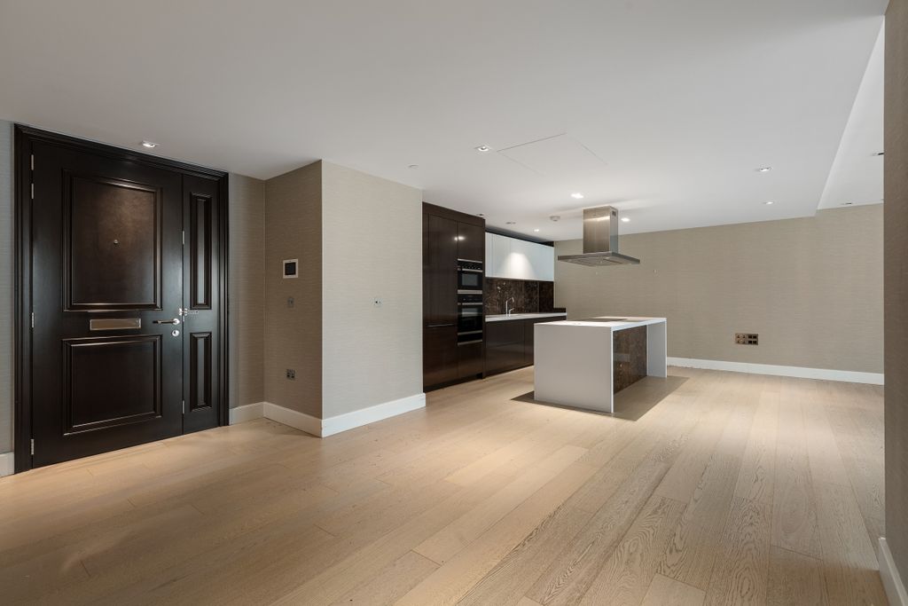 Property photo 3 of 14 094A8791