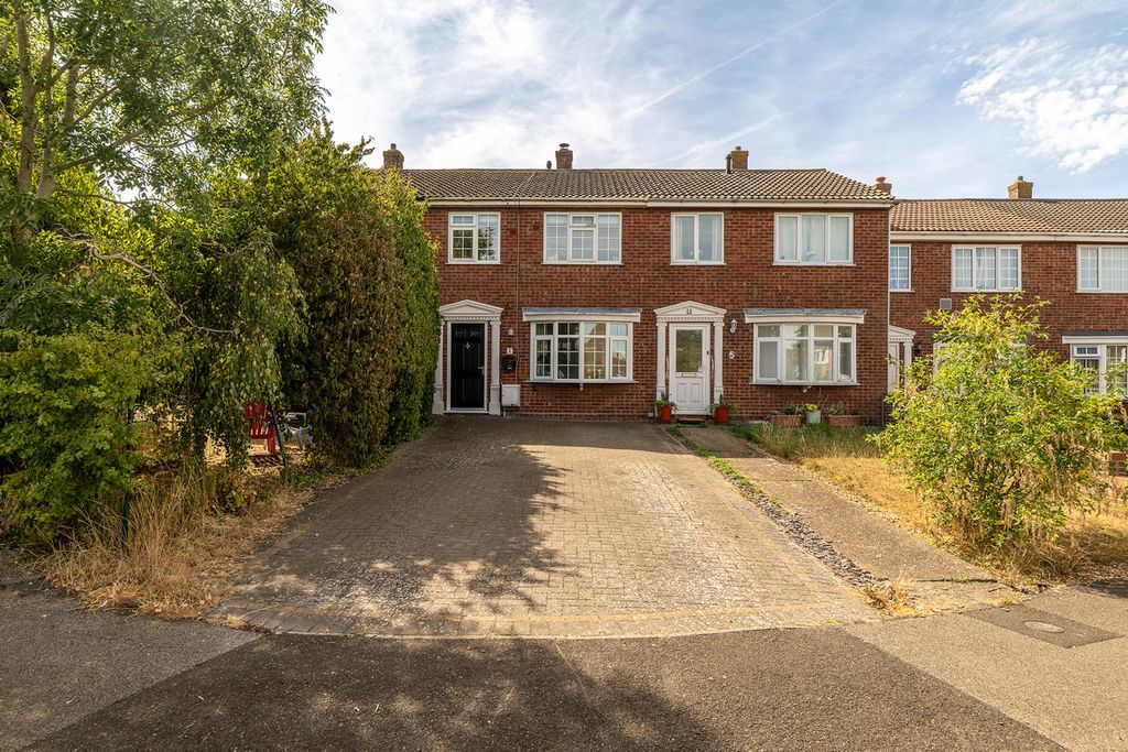 Property photo 1 of 17
