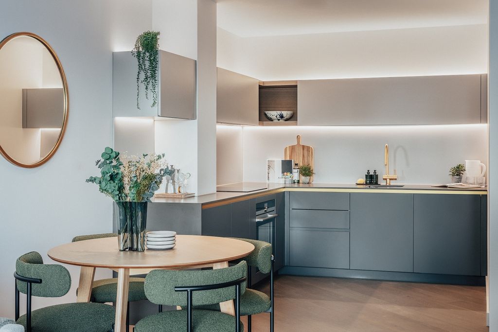 Property photo 3 of 19 Penriv_2Bed_Kitchen-68529952d8E7B