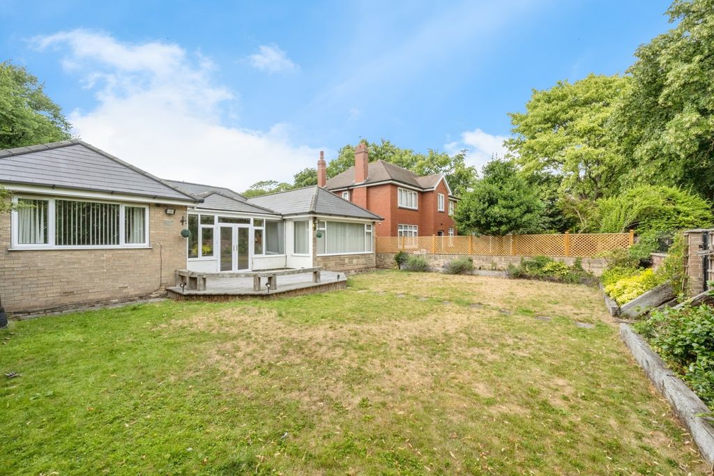 Property photo 2 of 20 Gardens