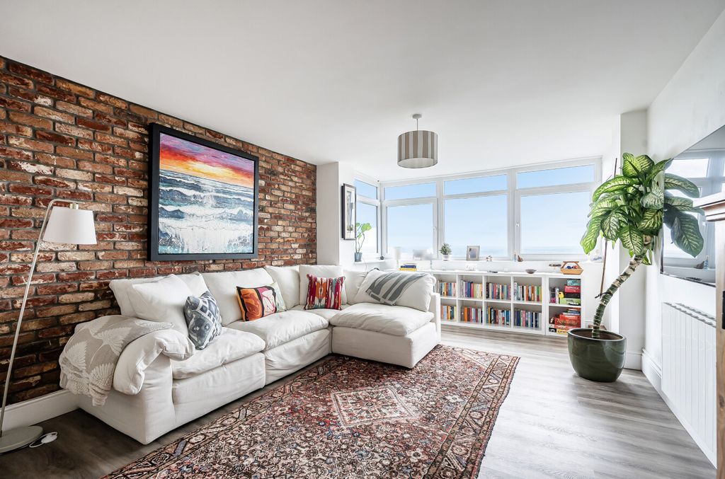 Property photo 3 of 14 1470818-23-6A2290...