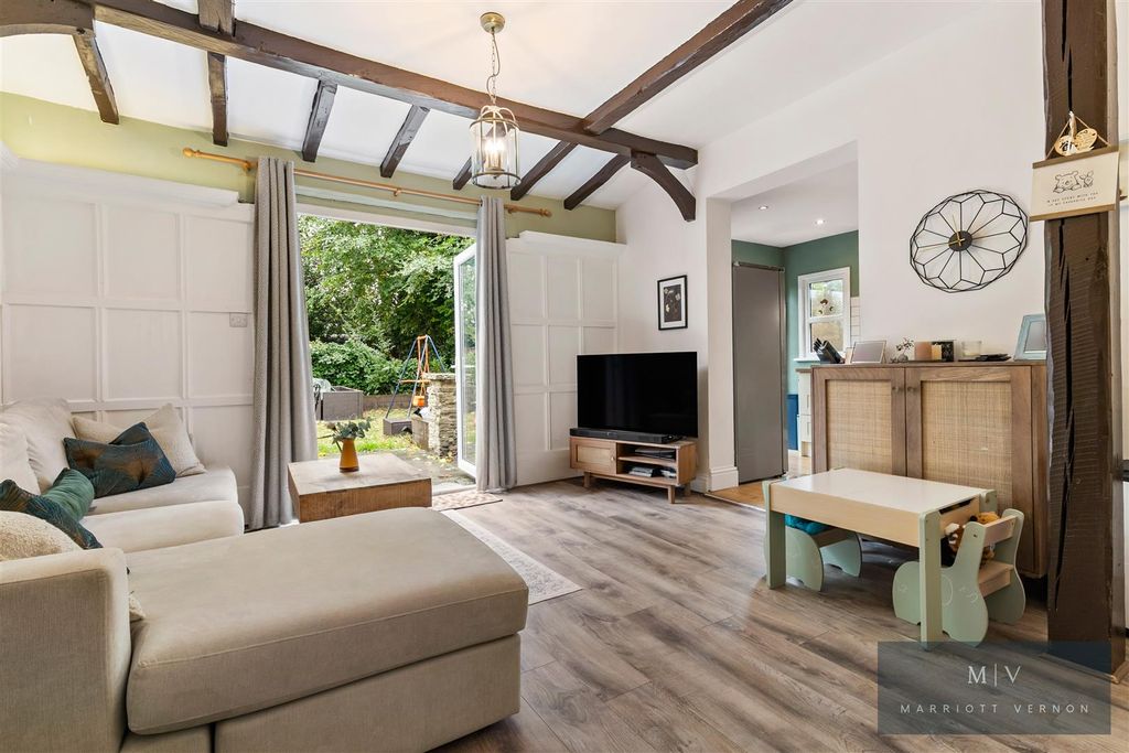 Property photo 2 of 15 Campden Road 24B MV-6.Jpg