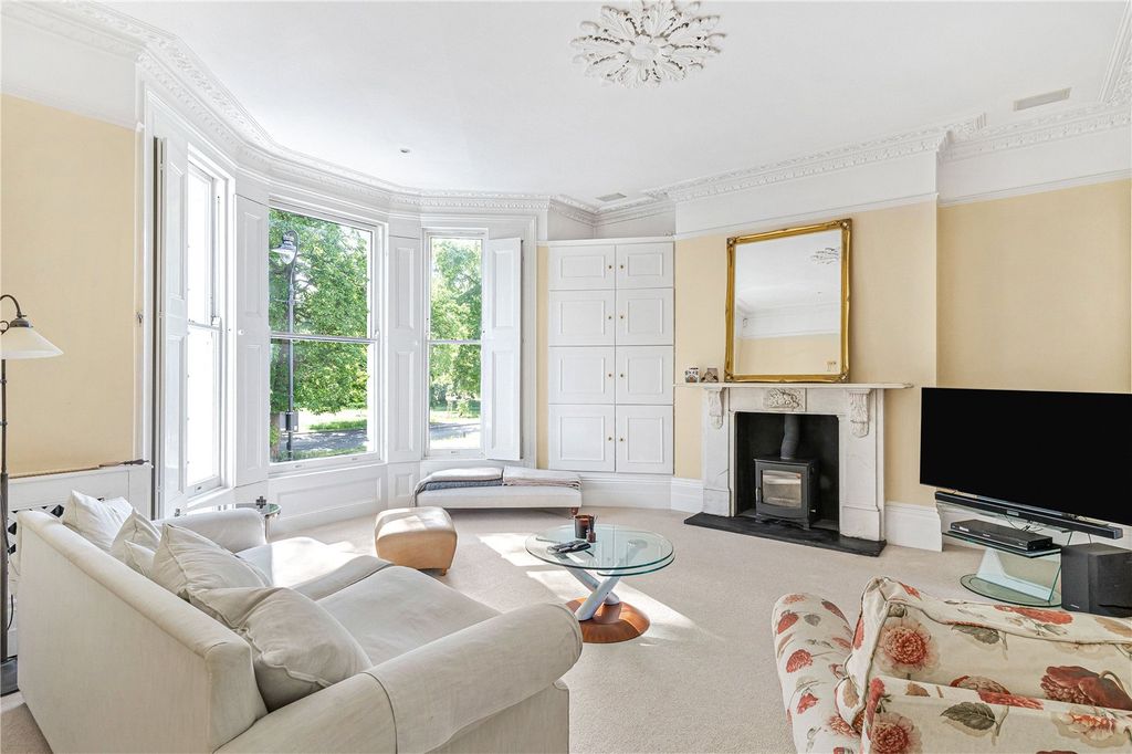 Property photo 3 of 30 Reception Room