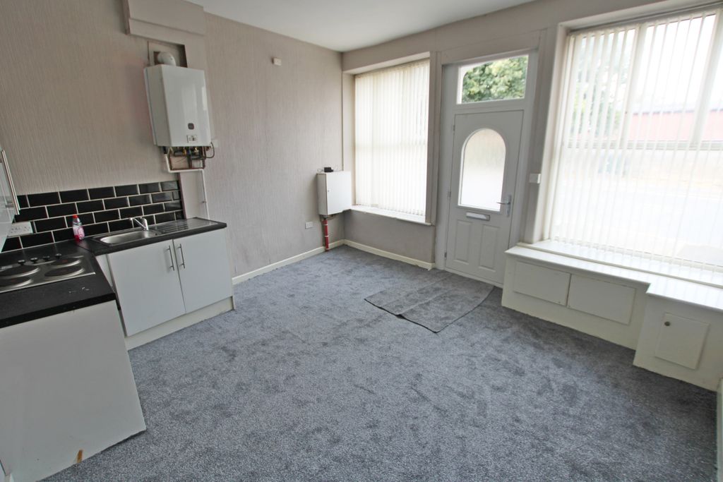 Property photo 3 of 5 3