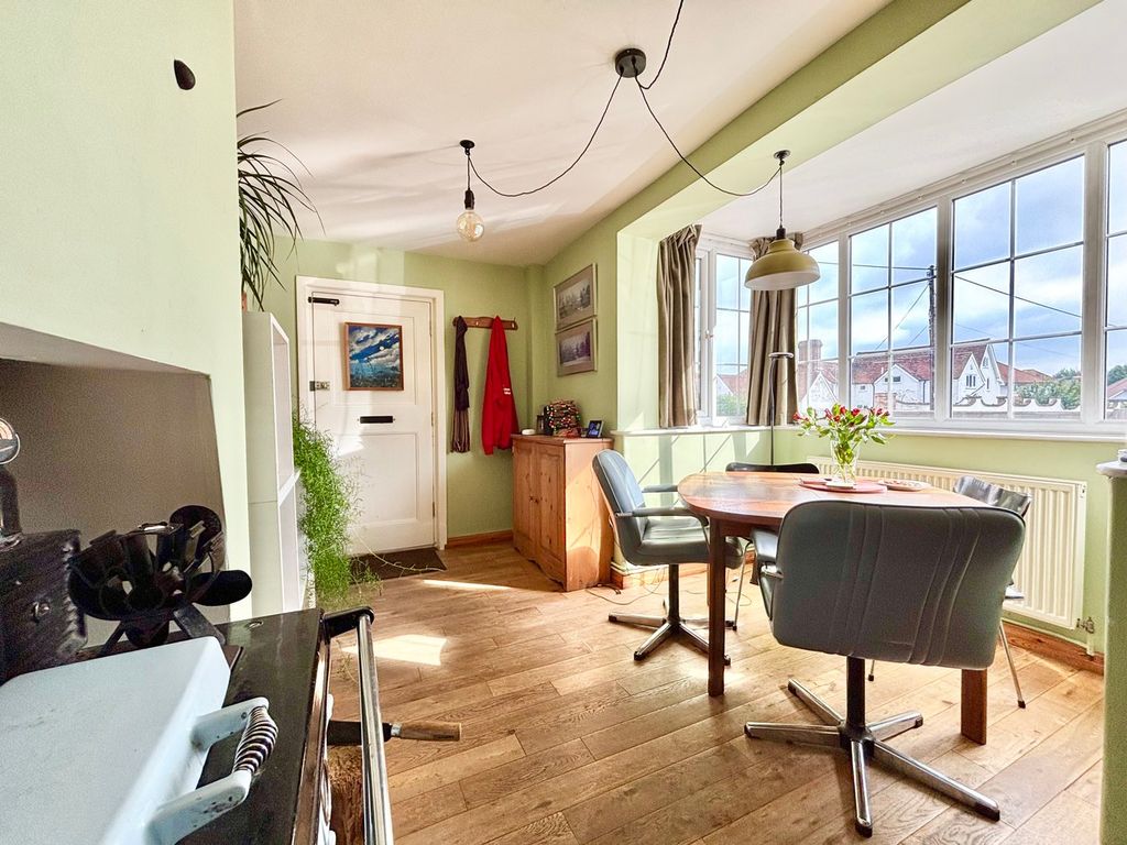 Property photo 3 of 21