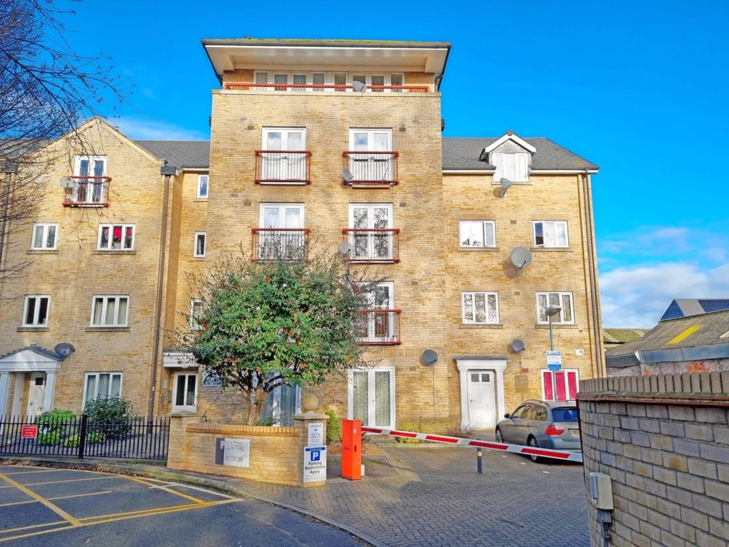 Property photo 2 of 12