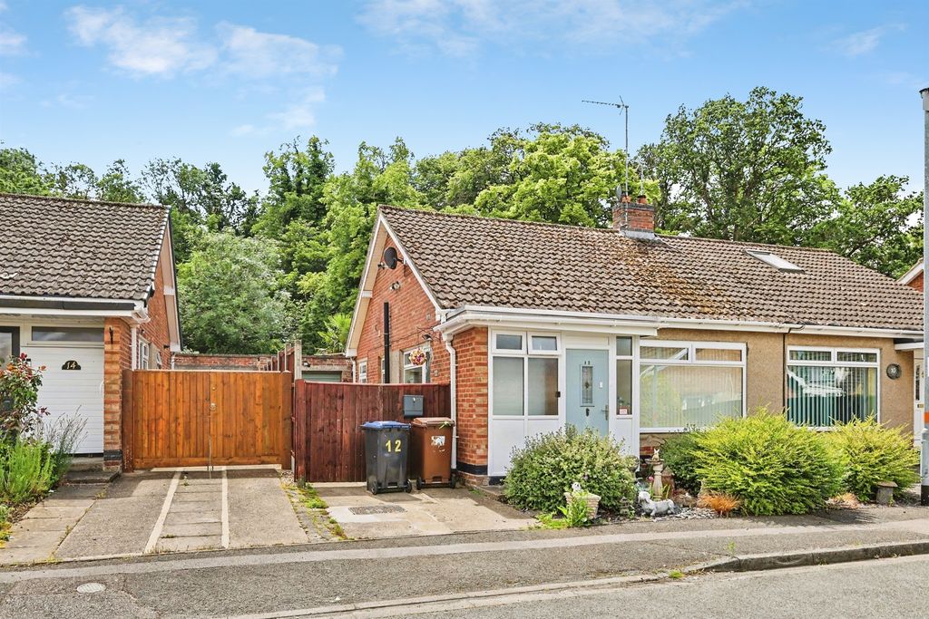 Property photo 1 of 12