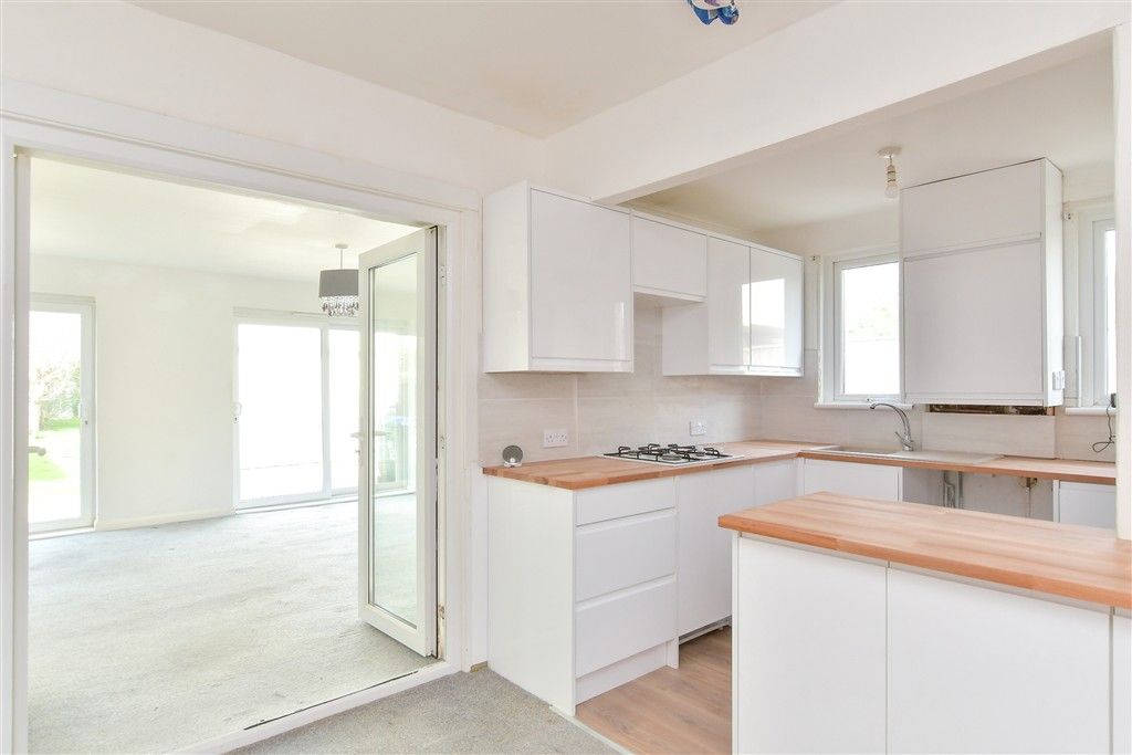 Property photo 3 of 14 Kitchen/ Diner