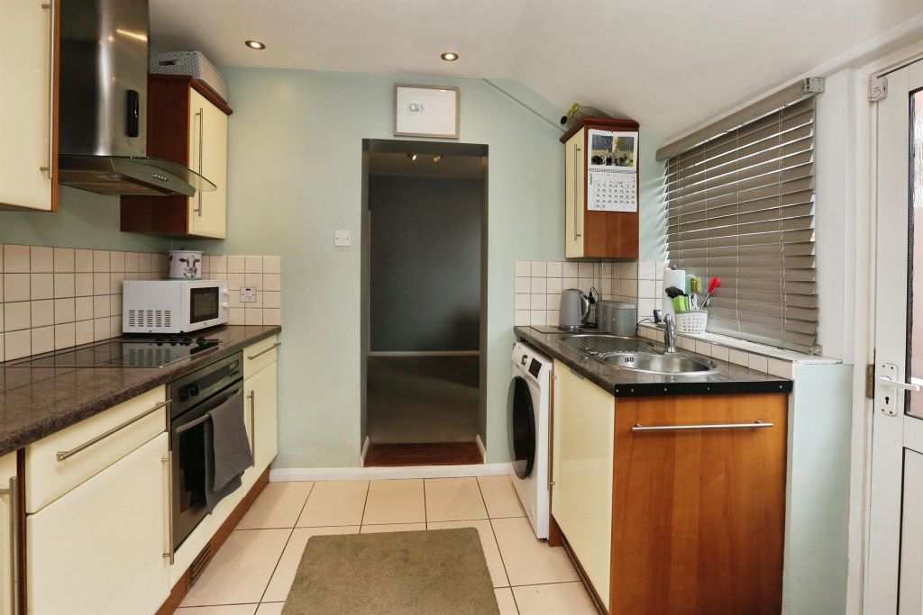 Property photo 2 of 17