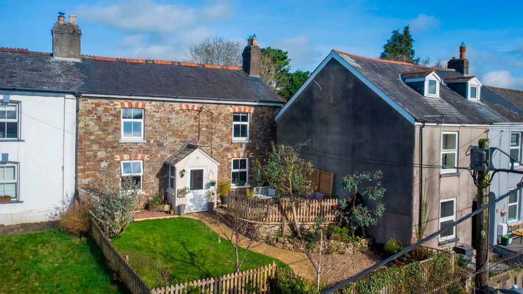 Property photo 1 of 19