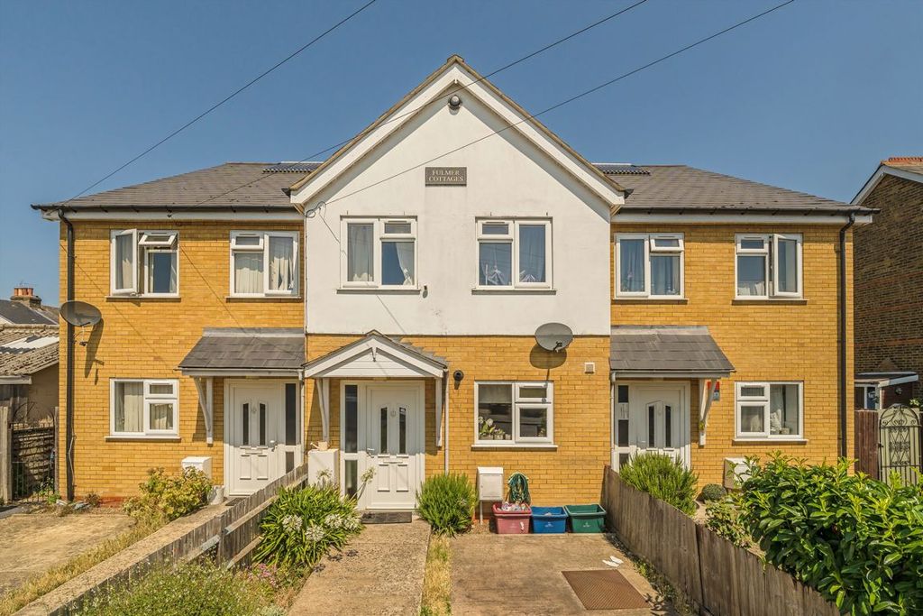 Property photo 1 of 6