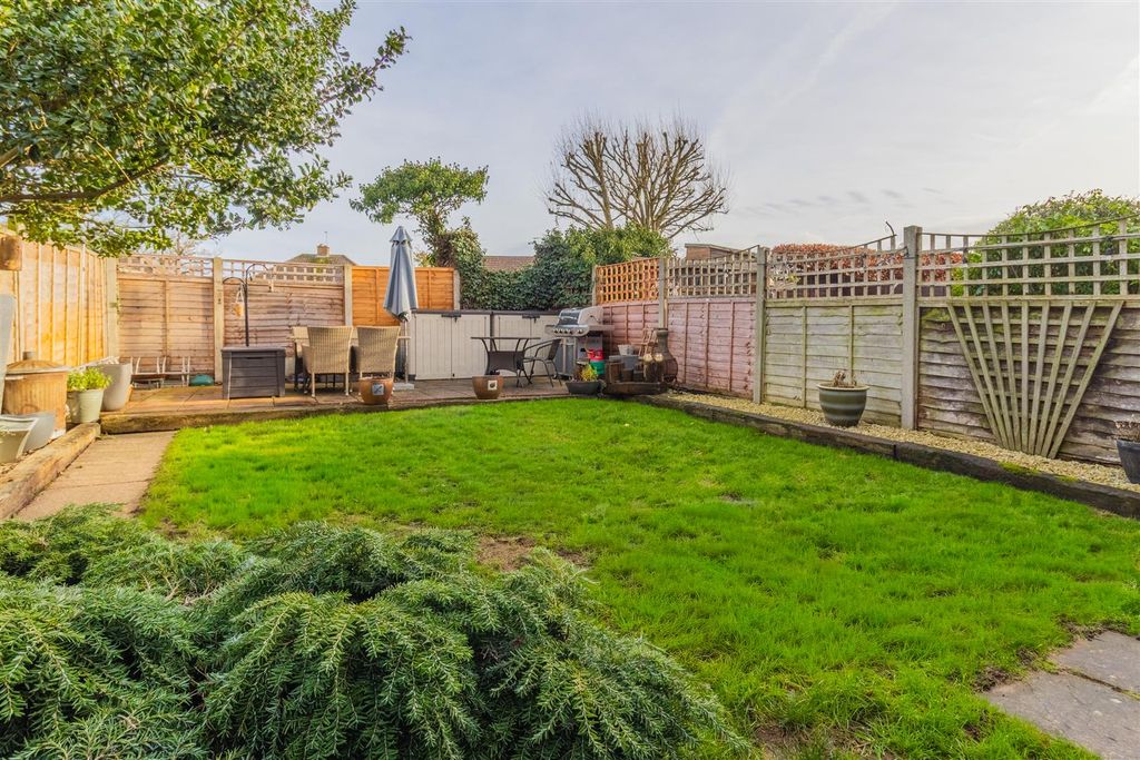 Property photo 3 of 31