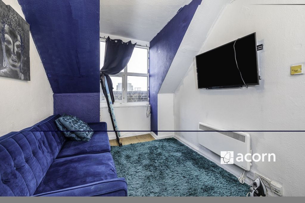 Property photo 3 of 11 Flat_E_6_Manor_Me...