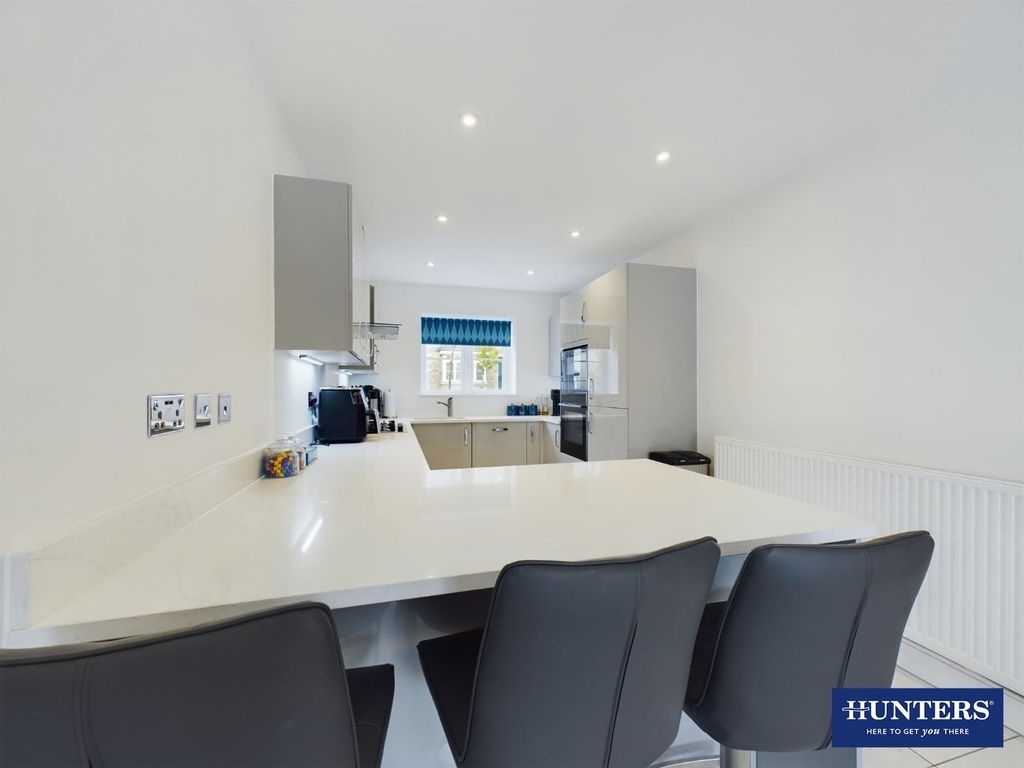 Property photo 1 of 23 Kitchen/Dining Room