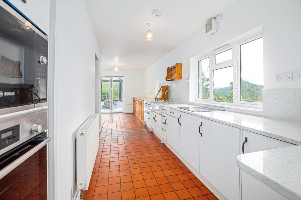 Property photo 3 of 17 Photo