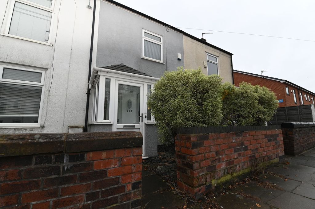 Property photo 2 of 18