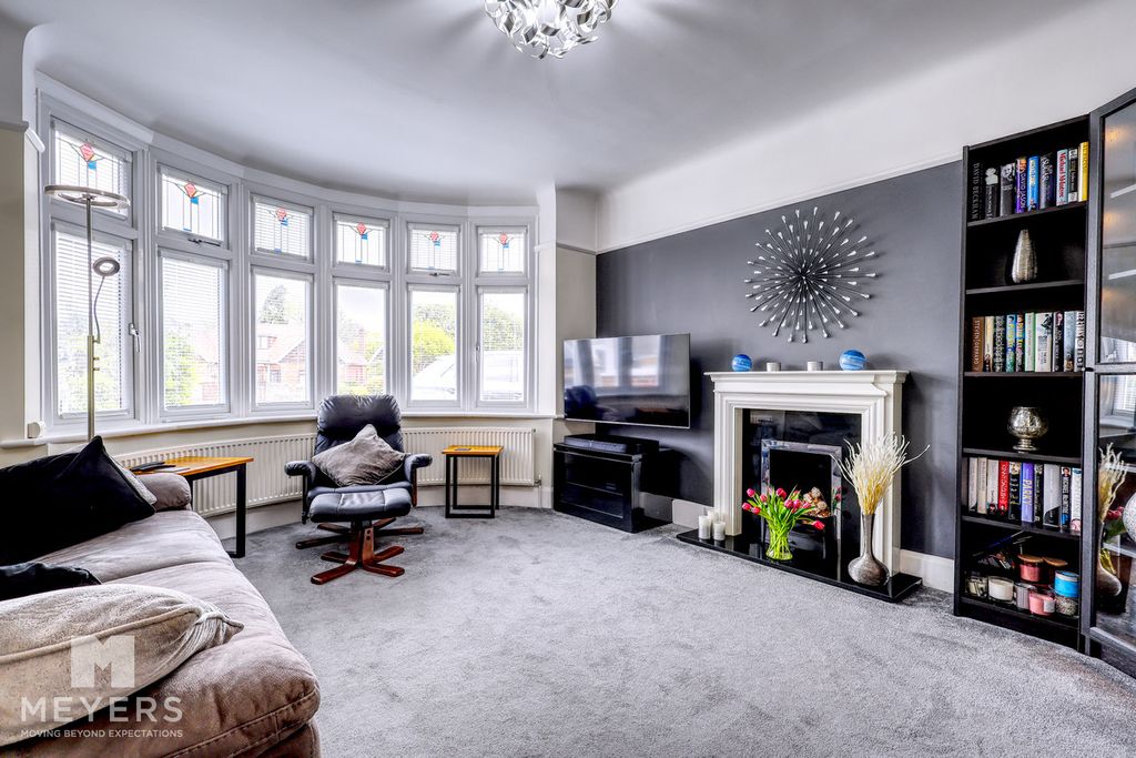 Property photo 3 of 41