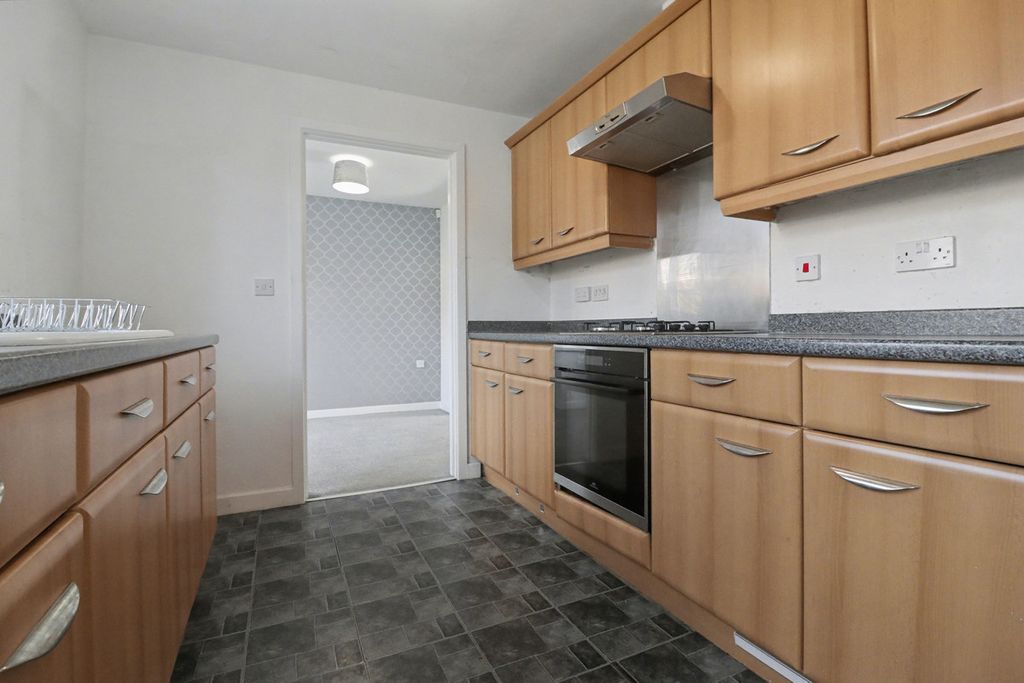 Property photo 3 of 22